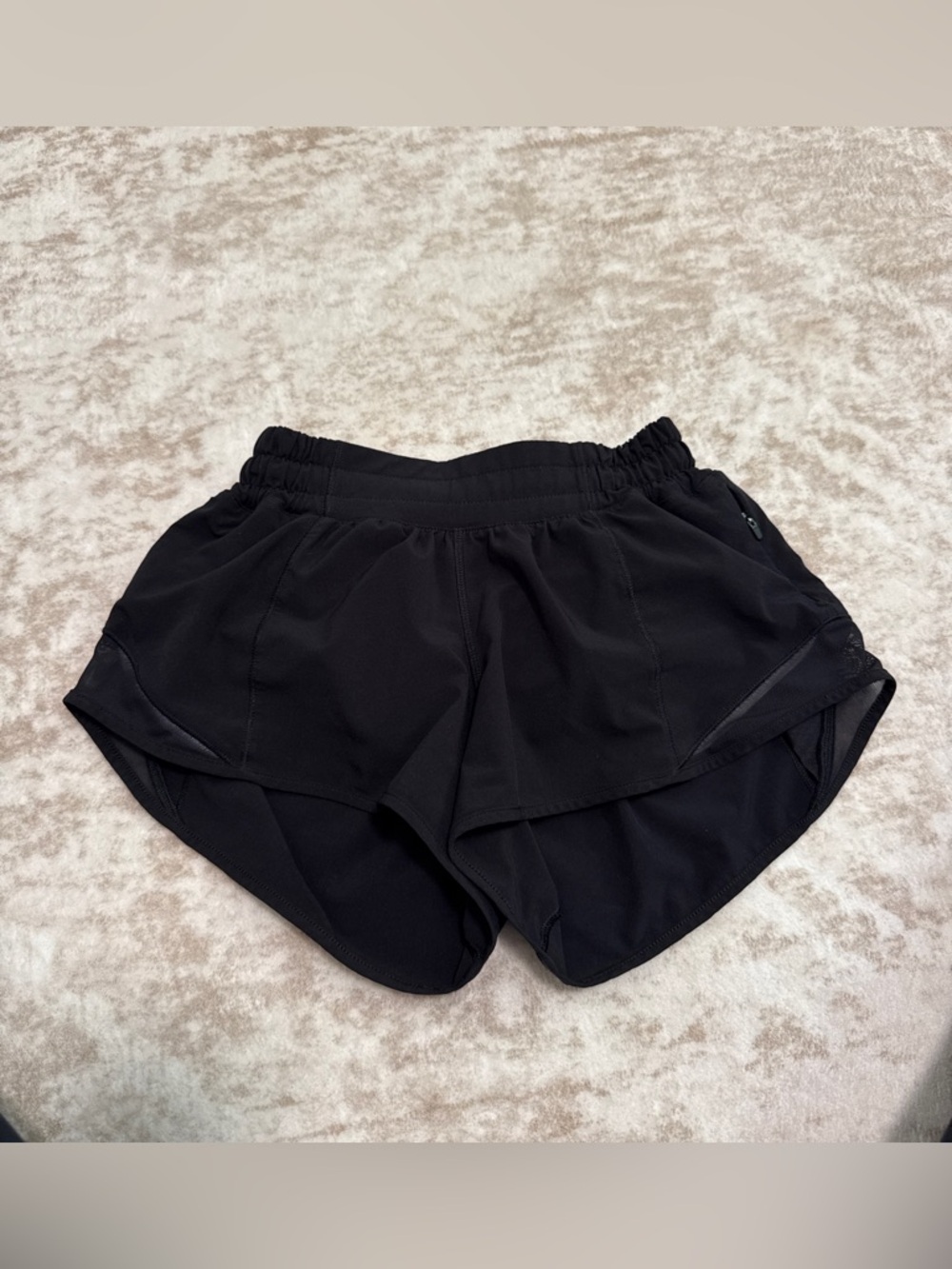 Lululemon Hotty Hot Shorts Low Rise 2.5” Black Size 0